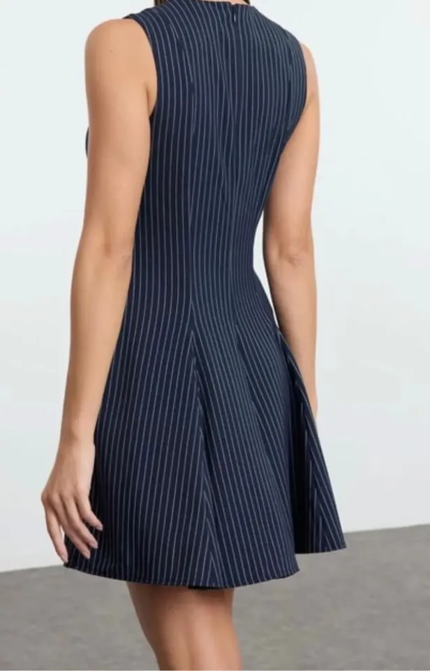 Lacivert Çizgili Eteği Belden Açılan Bisiklet Yaka Mini Poliviskon Dokuma Elbise