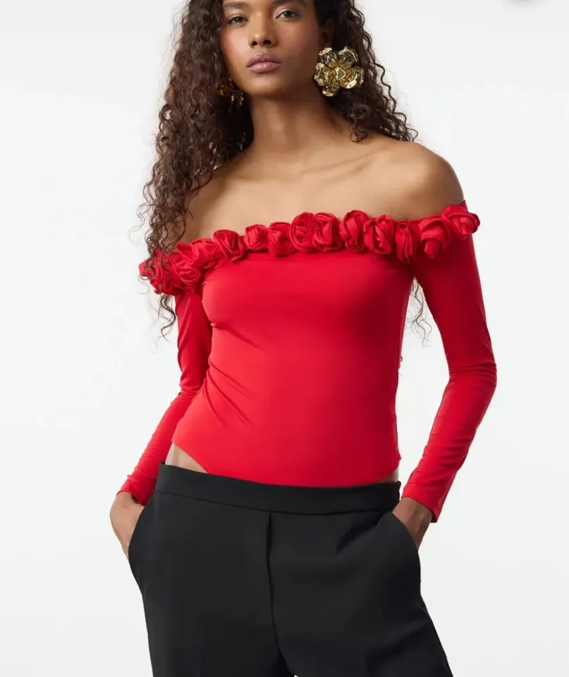 Kırmızı gül detaylı örme body